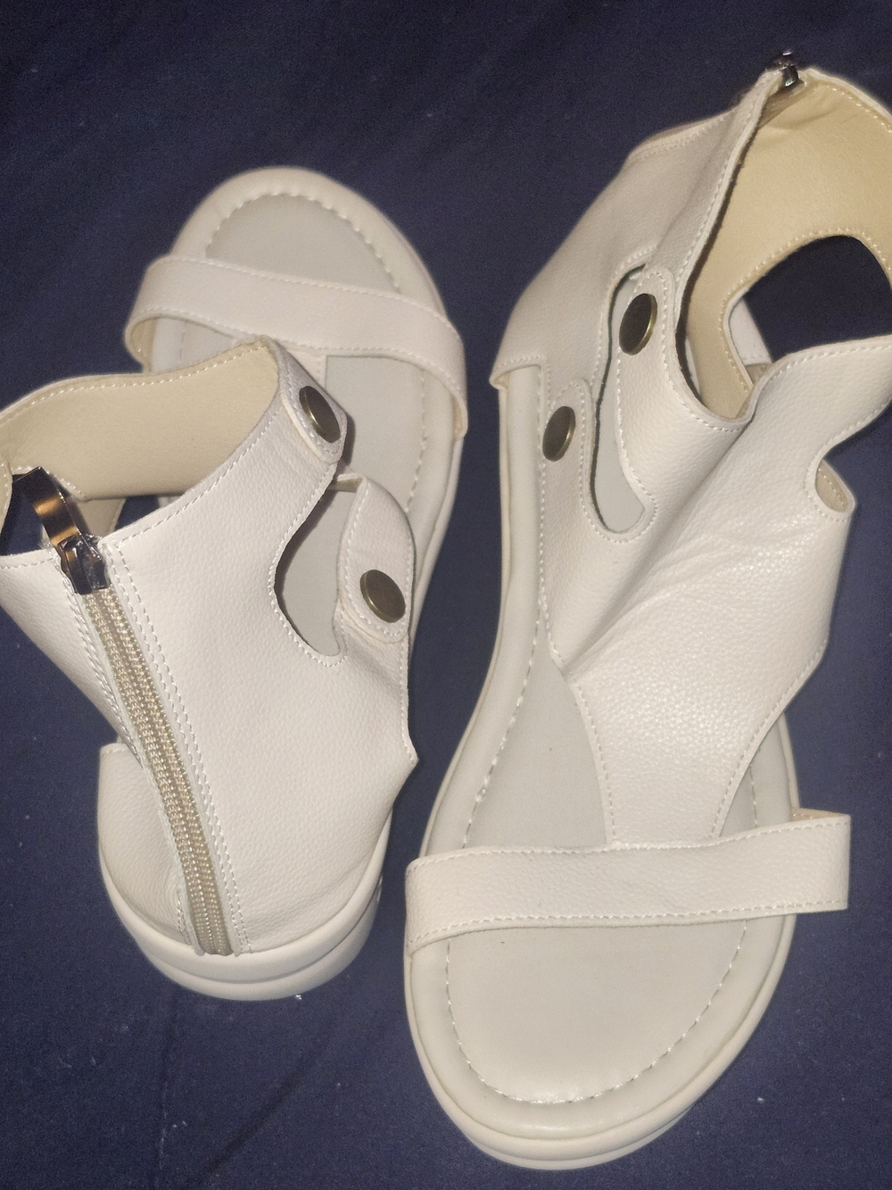 Women's White Casual Zip-Back Sandals